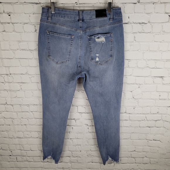 AEROPOSTALE | high rise curvy distressed chewed hem jeggings - Picture 3 of 7